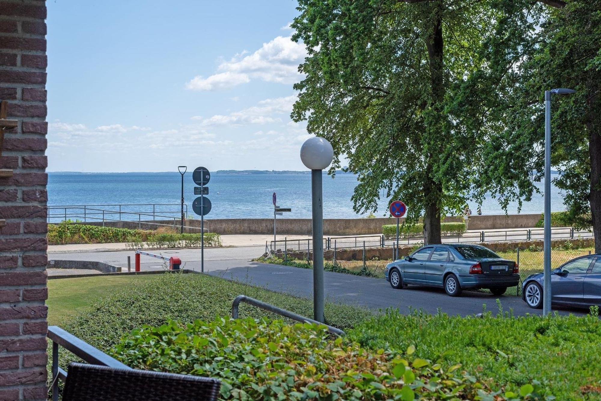 Maretimo Meerblick Haffkrug Bagian luar foto